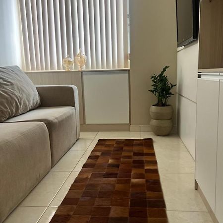 Apartamento No Centro De Curitiba,Bem Localizado E Confortavel ภายนอก รูปภาพ